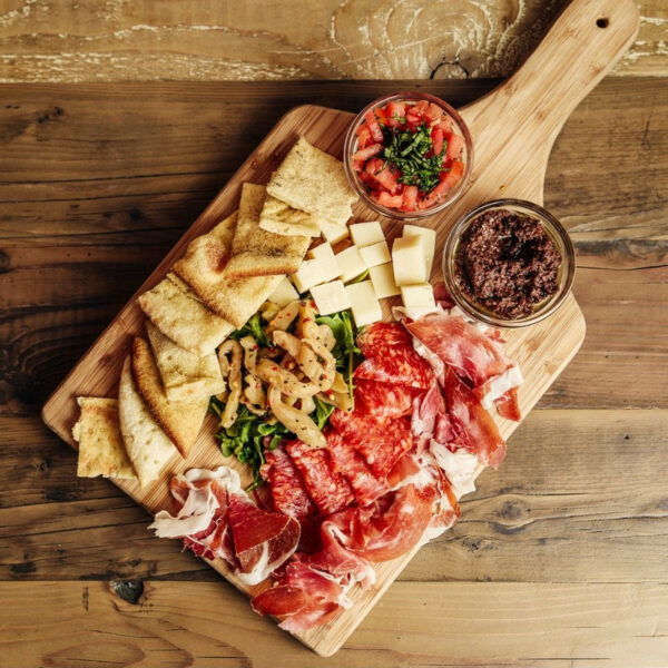 planche de charcuterie & focaccia